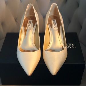 Badgley Mischka Lana Heel - Ivory Silk